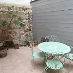 Дом отдыха Lovely In Center