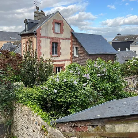 Lovely In Center Сasa de vacaciones *