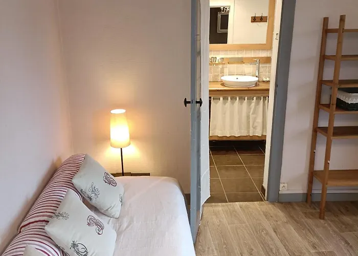 Сasa de vacaciones Lovely In Center *